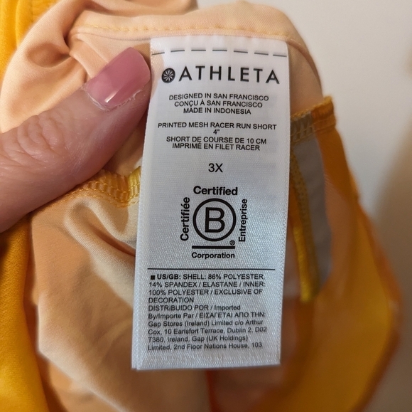 NWOT Athleta Gold/White Printed Mesh Racer Run Short 4", Women's 3XL - Picture 2 of 9
